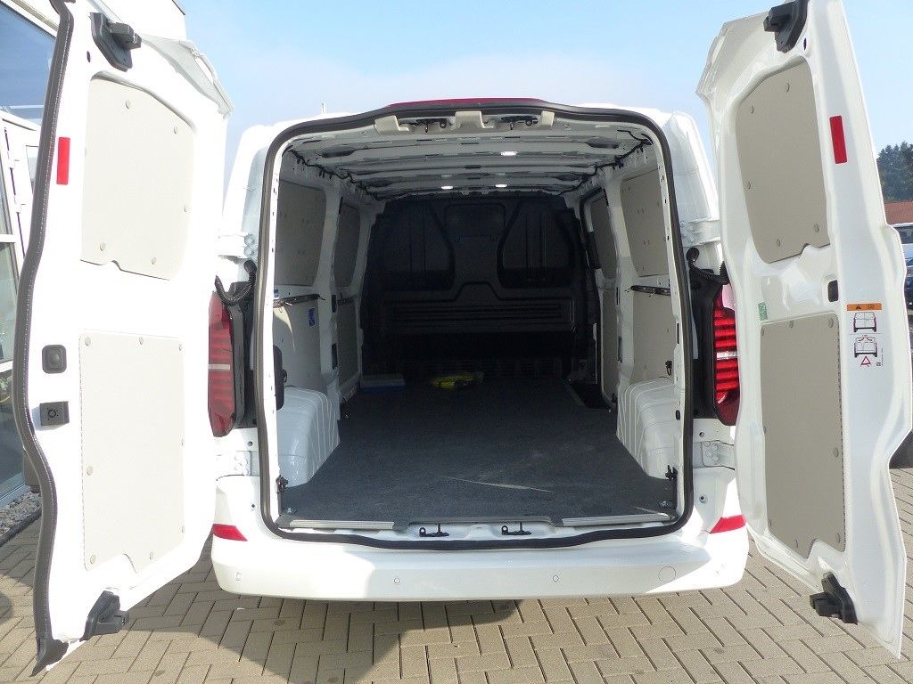 Volkswagen T7 Transporter 2025