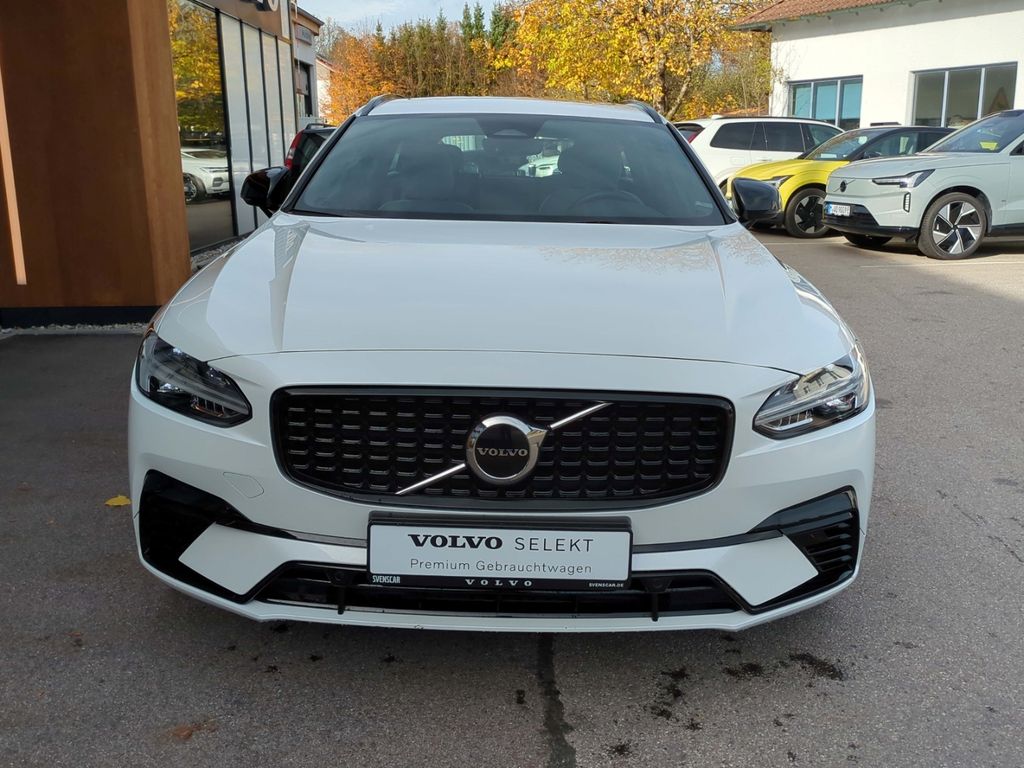 Volvo V90 2022