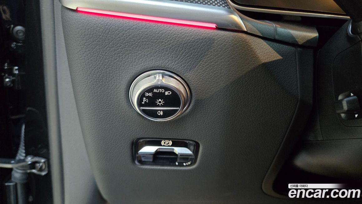 Mercedes-Benz GLC-Class 2025