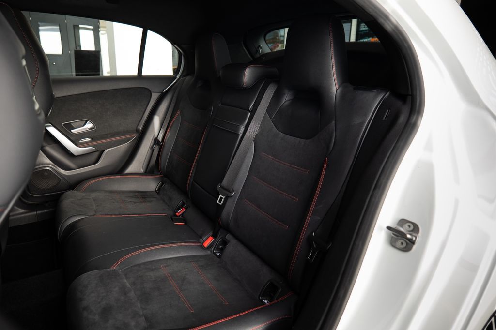 Mercedes-Benz A 200 2023