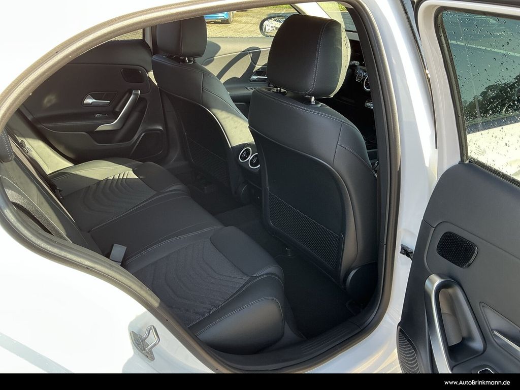 Mercedes-Benz A 200 2025