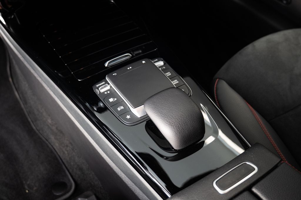 Mercedes-Benz A 200 2023