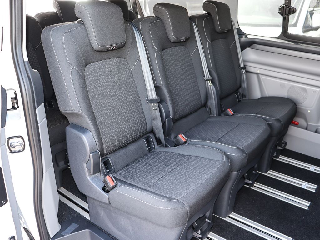 Ford Tourneo Custom 2025