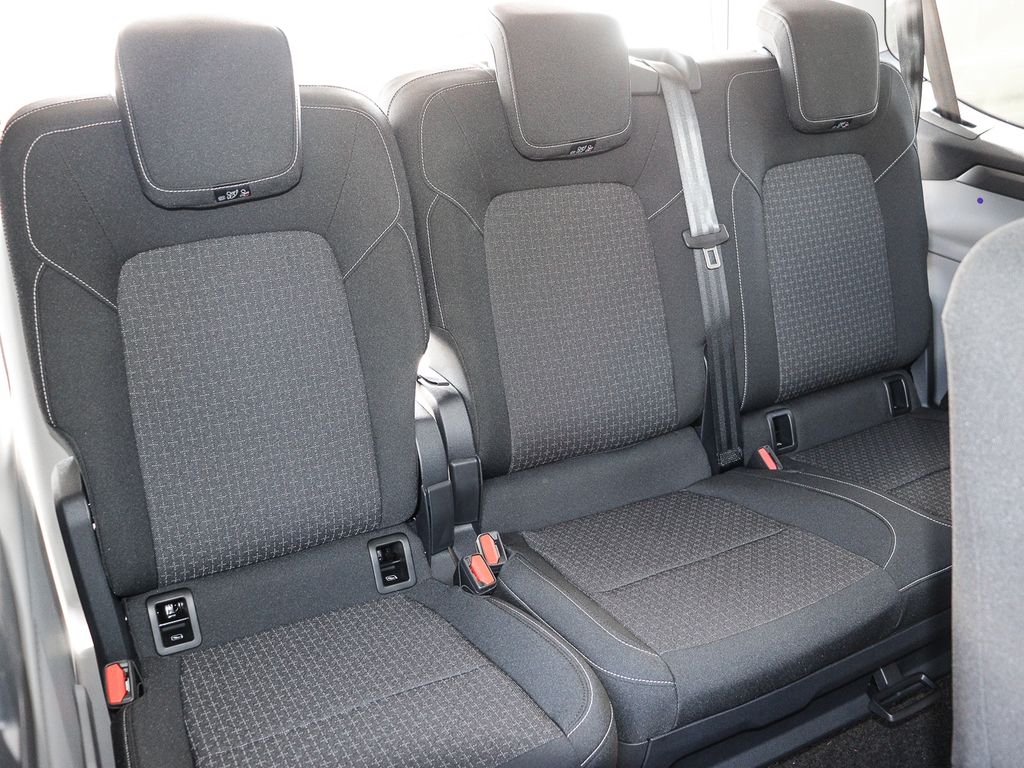 Ford Tourneo Custom 2025