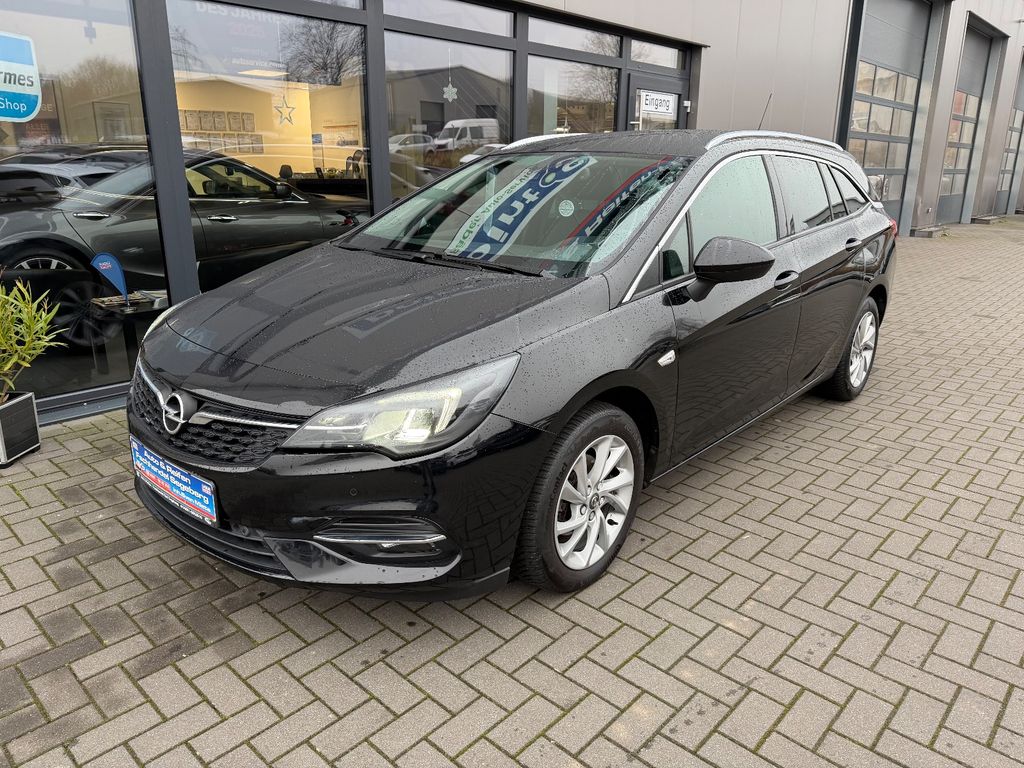Opel Astra 2022