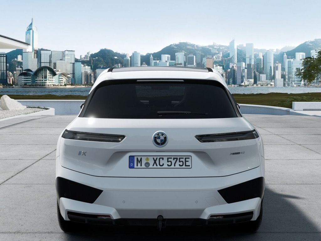 BMW iX 2023