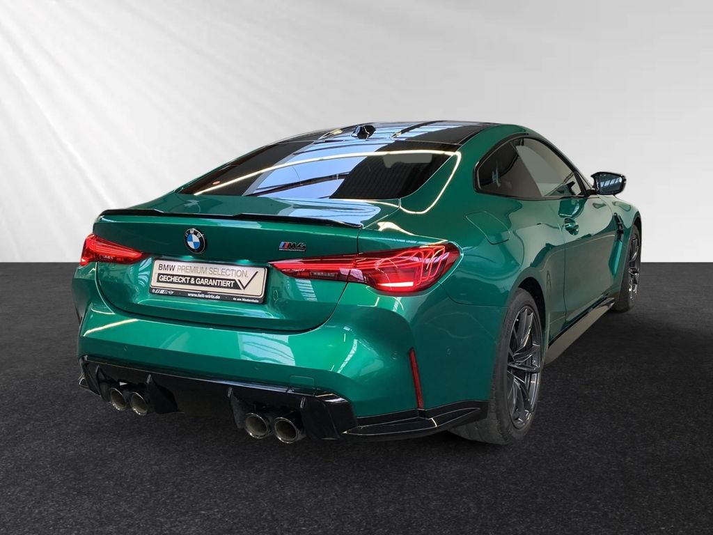 BMW M4 2025