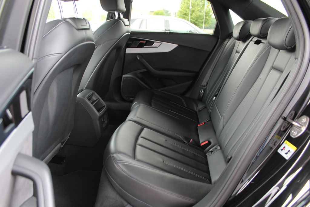 Audi A4 2022