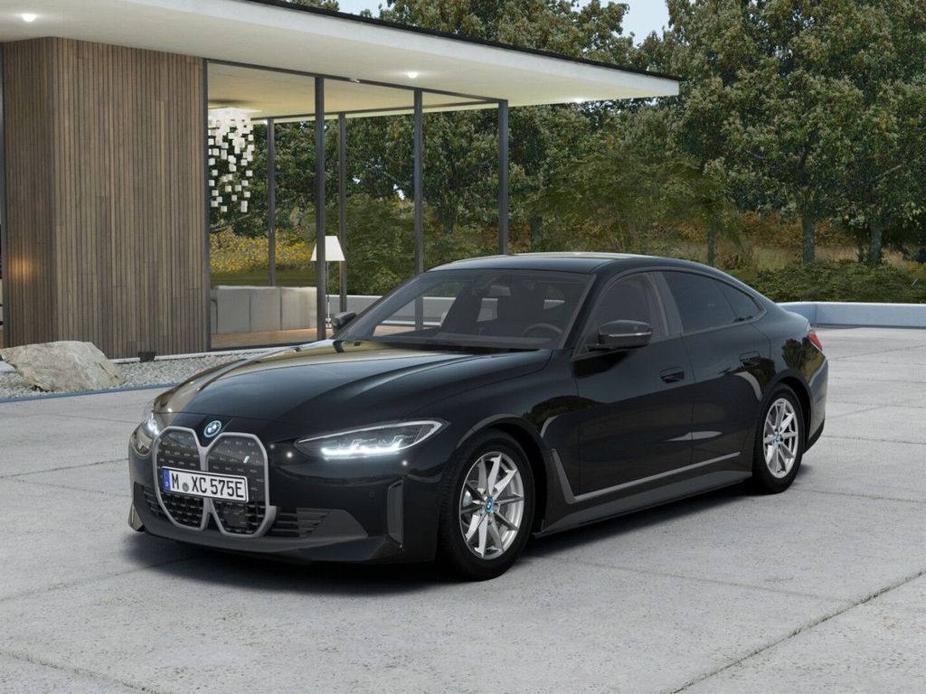 BMW i4 2023