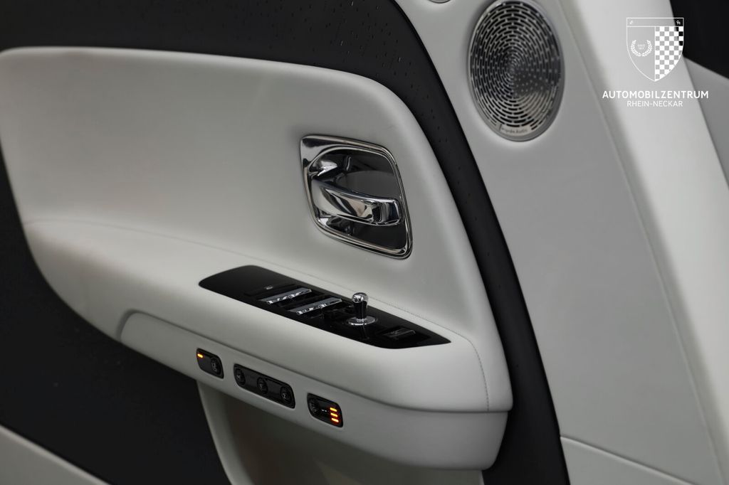 Rolls-Royce Spectre 2024