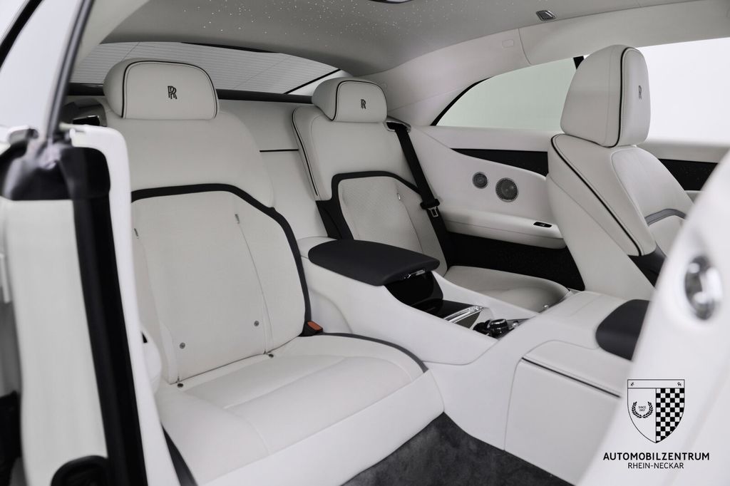 Rolls-Royce Spectre 2024