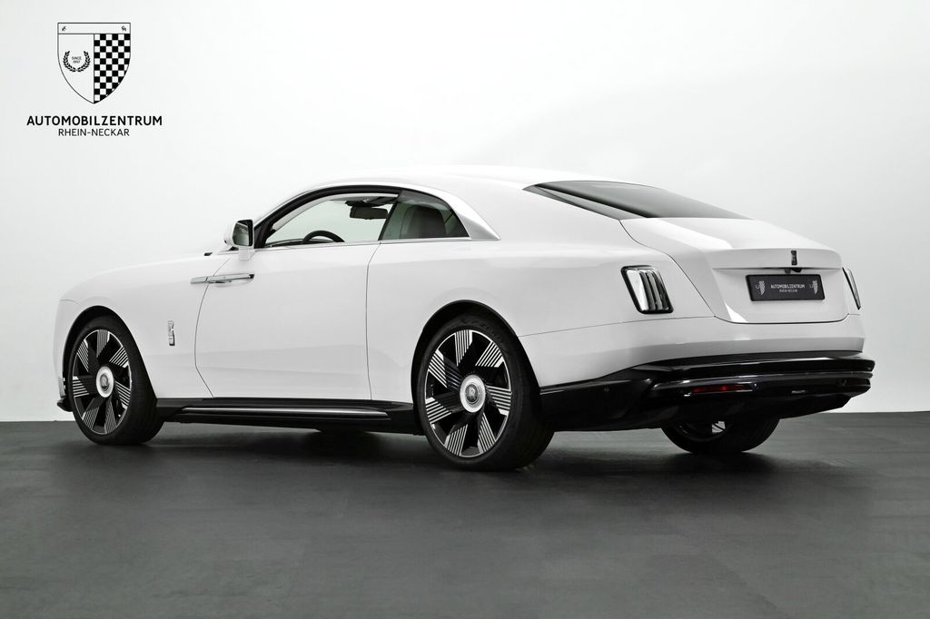 Rolls-Royce Spectre 2024
