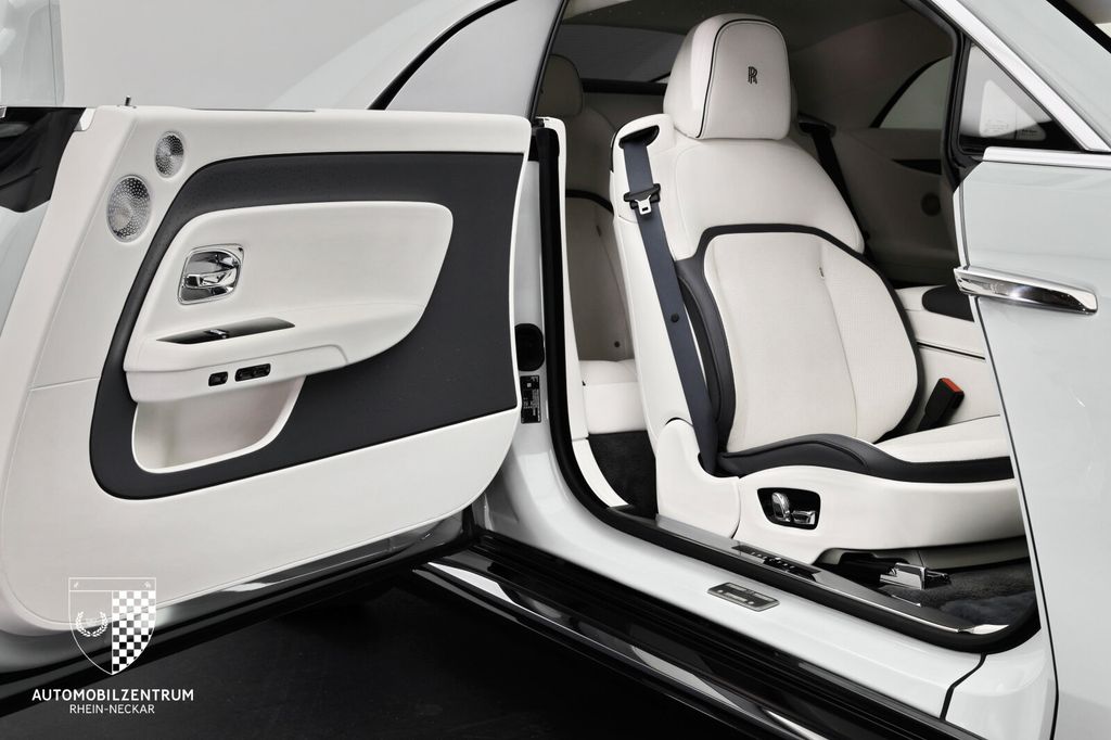 Rolls-Royce Spectre 2024