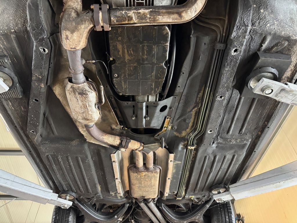 Mercedes-Benz 380 1983