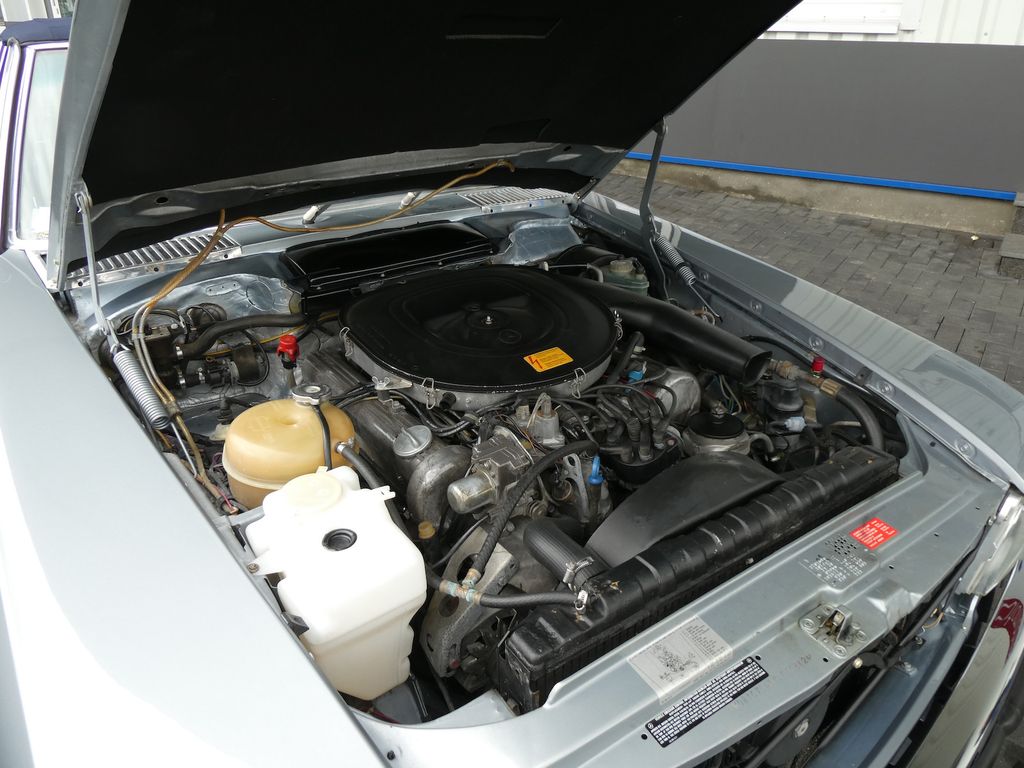 Mercedes-Benz 380 1983