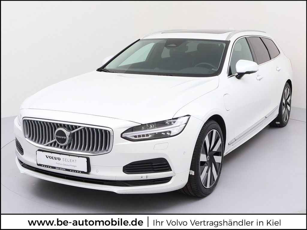 Volvo V90 2025
