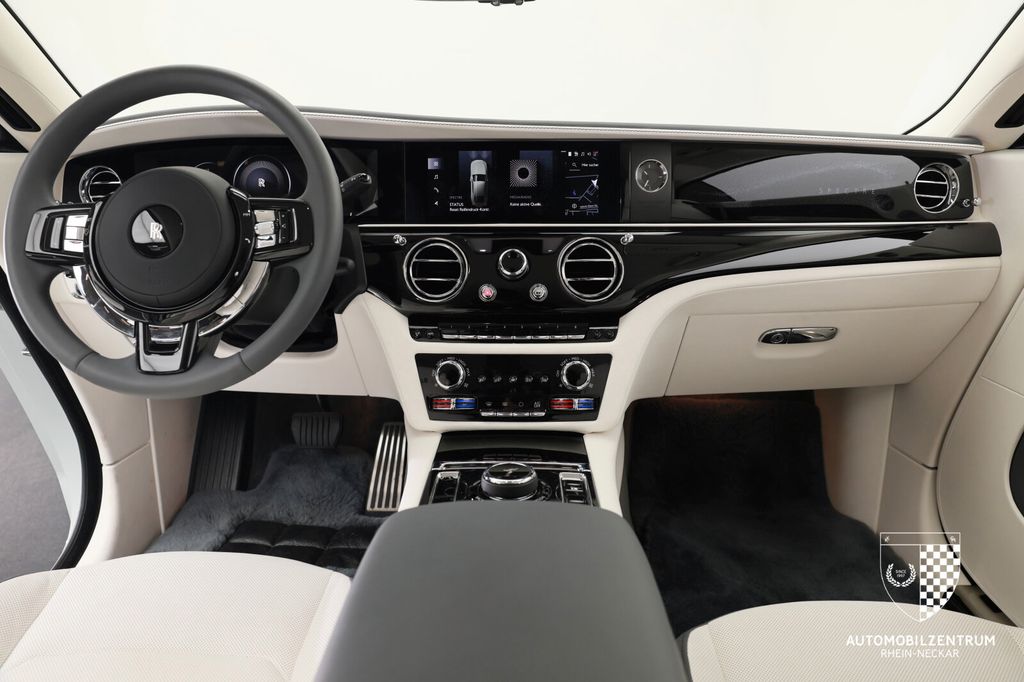 Rolls-Royce Spectre 2024