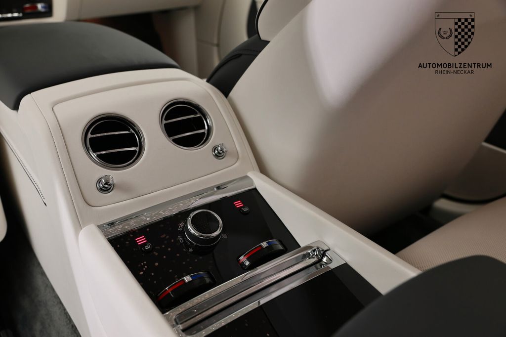 Rolls-Royce Spectre 2024