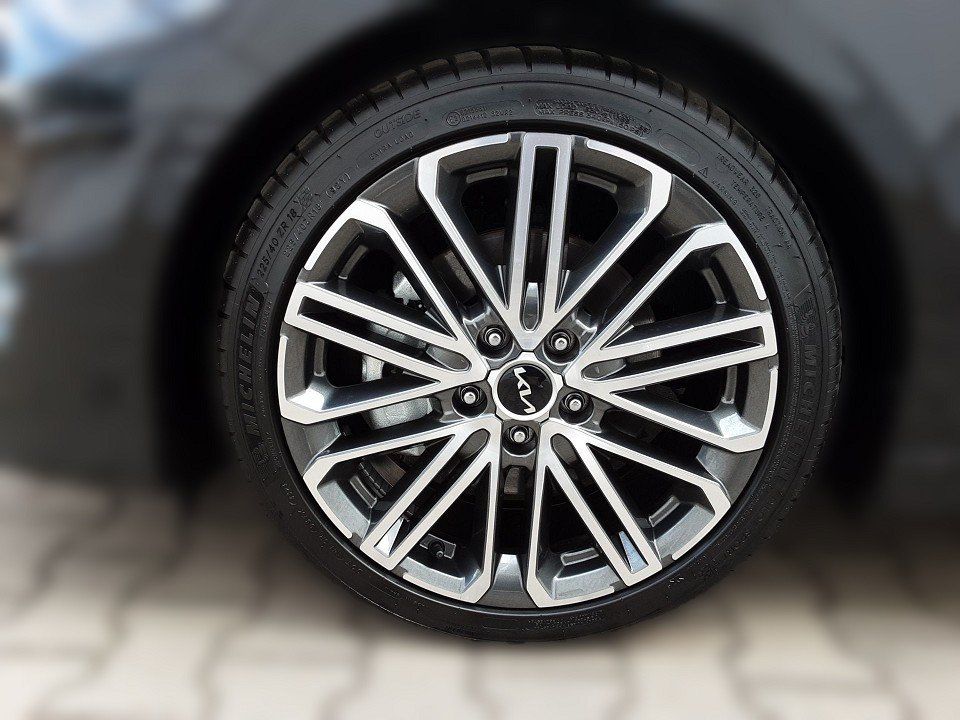 Kia pro cee'd / ProCeed 2025