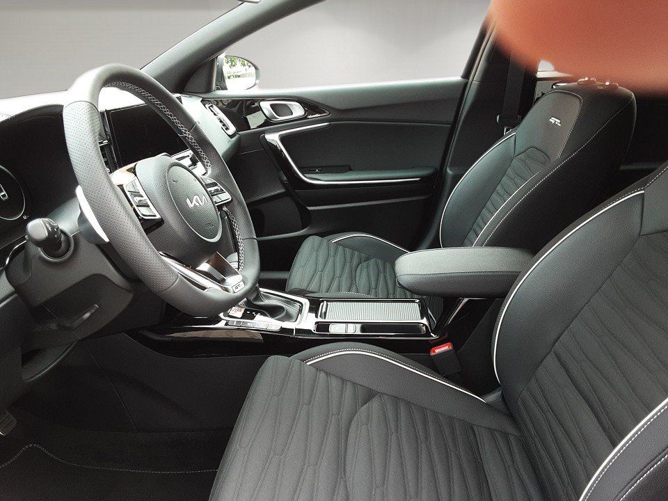 Kia pro cee'd / ProCeed 2025