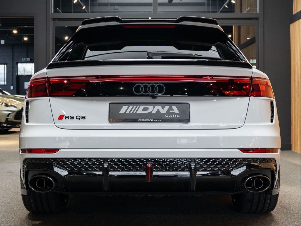 Audi RSQ8 2025