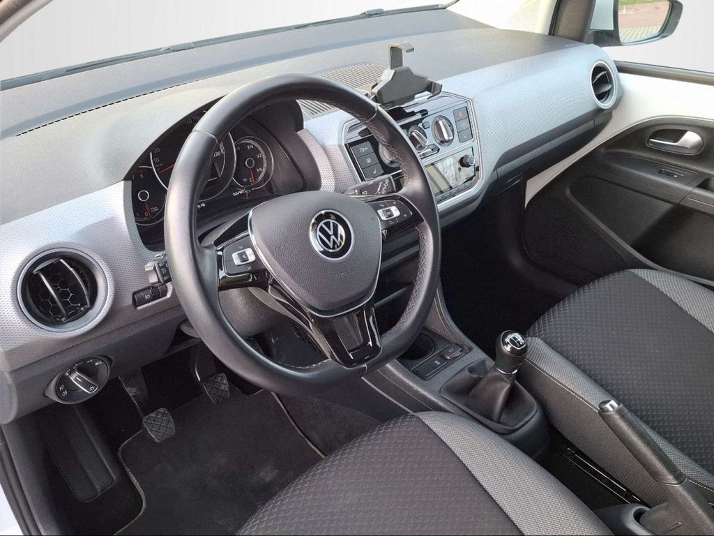 Volkswagen up! 2023