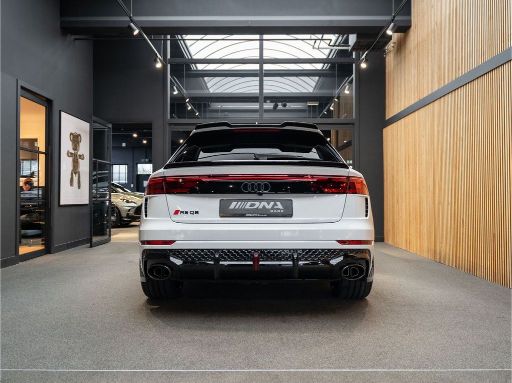 Audi RSQ8 2025