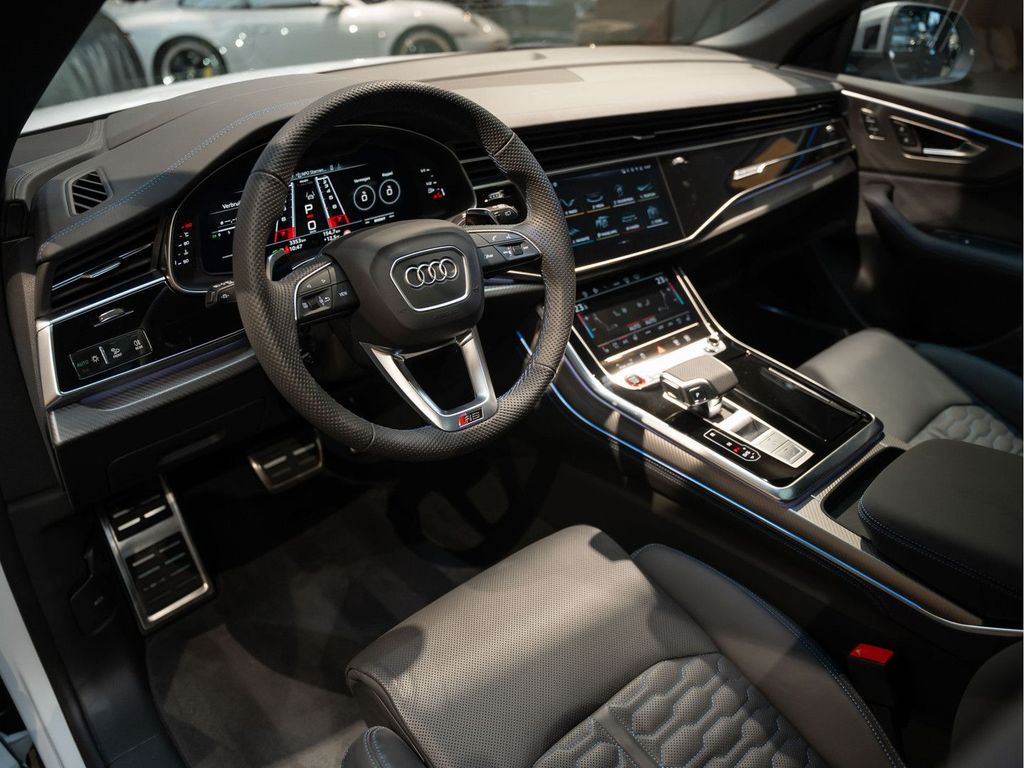 Audi RSQ8 2025