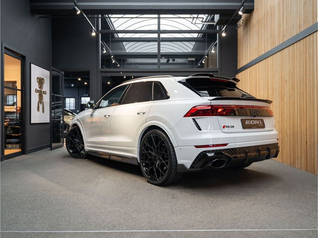 Audi RSQ8 2025