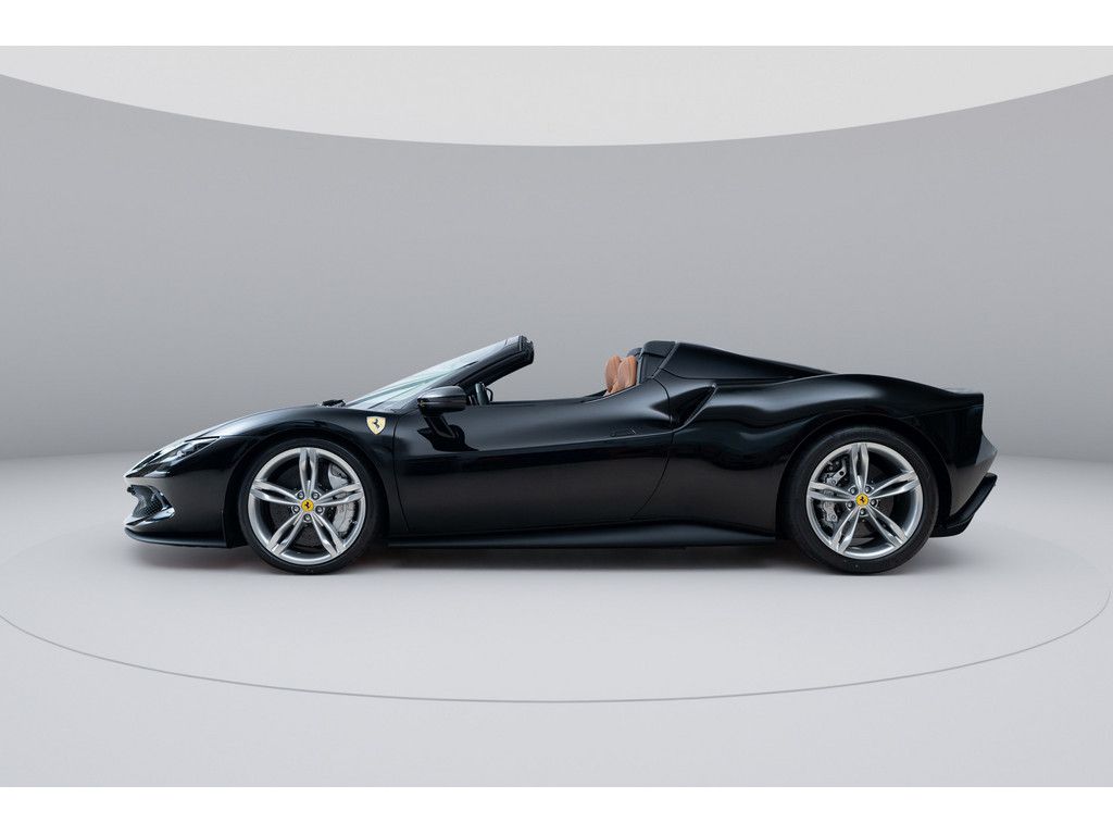 Ferrari 296 GTS 2025