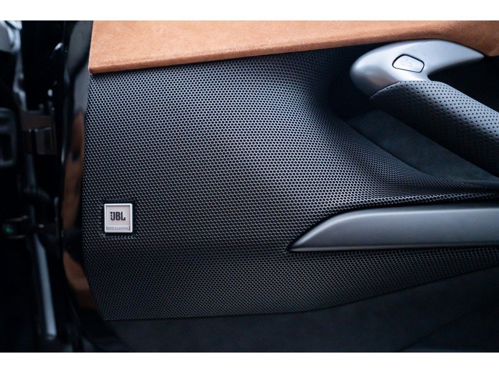 Ferrari 296 GTS 2025