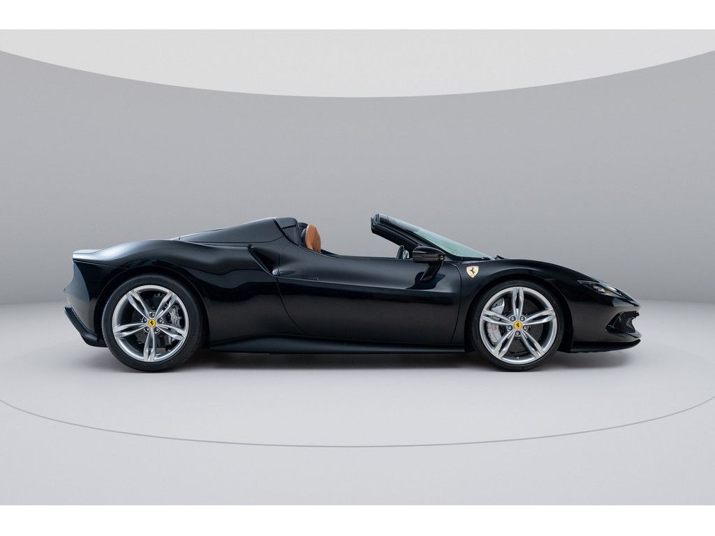 Ferrari 296 GTS 2025