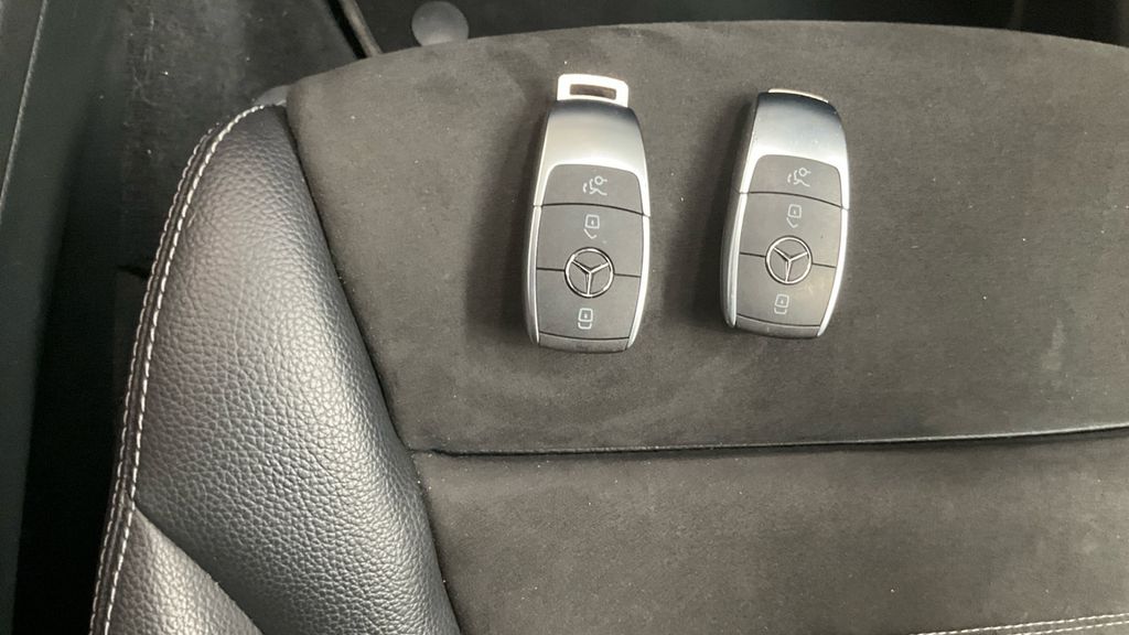 Mercedes-Benz GLC 300 2021