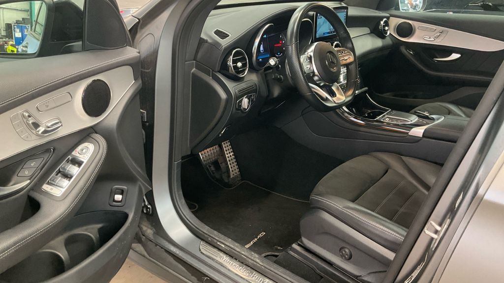 Mercedes-Benz GLC 300 2021