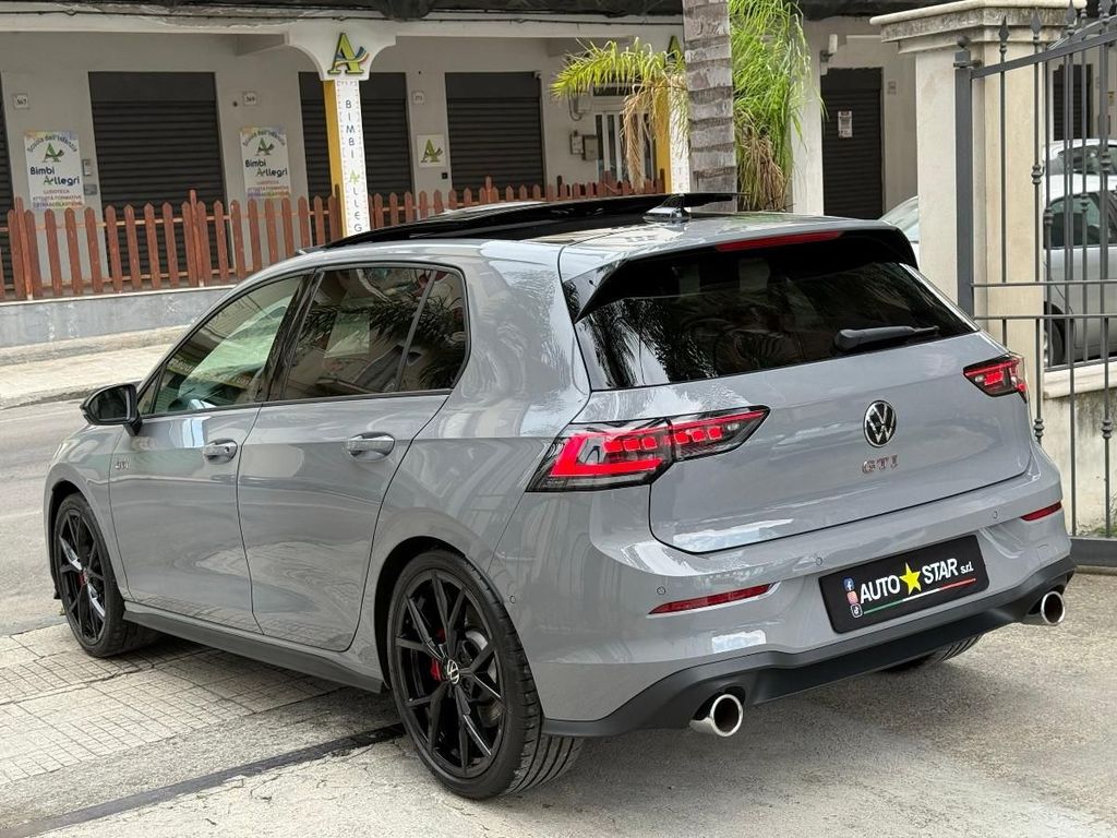 Volkswagen Golf 2024