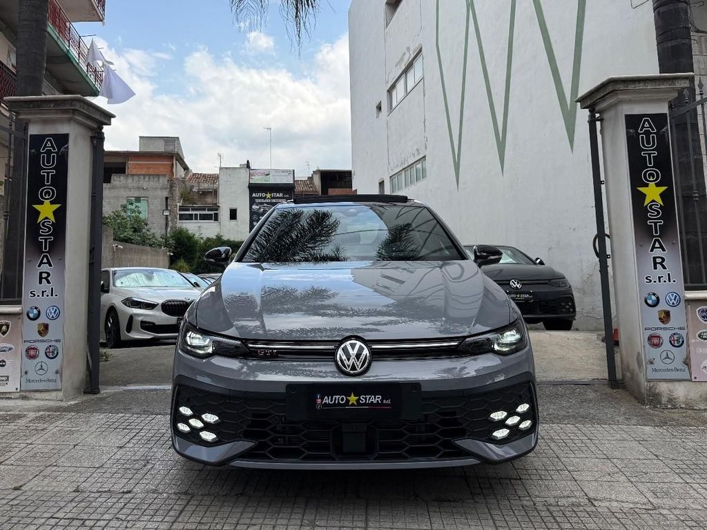 Volkswagen Golf 2024