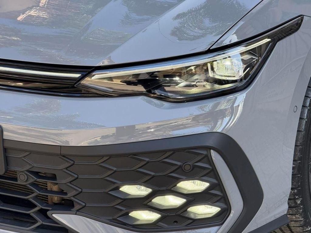 Volkswagen Golf 2024