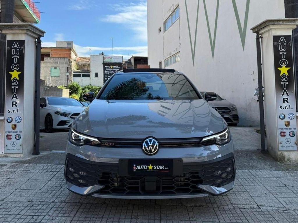 Volkswagen Golf 2024