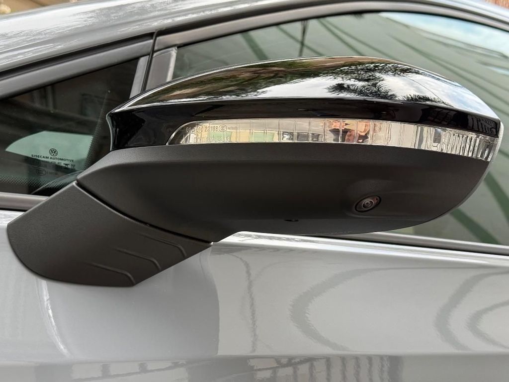 Volkswagen Golf 2024