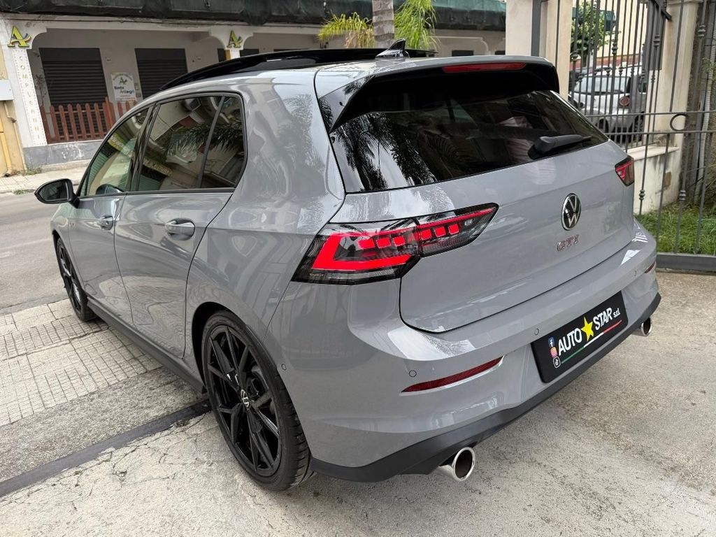 Volkswagen Golf 2024