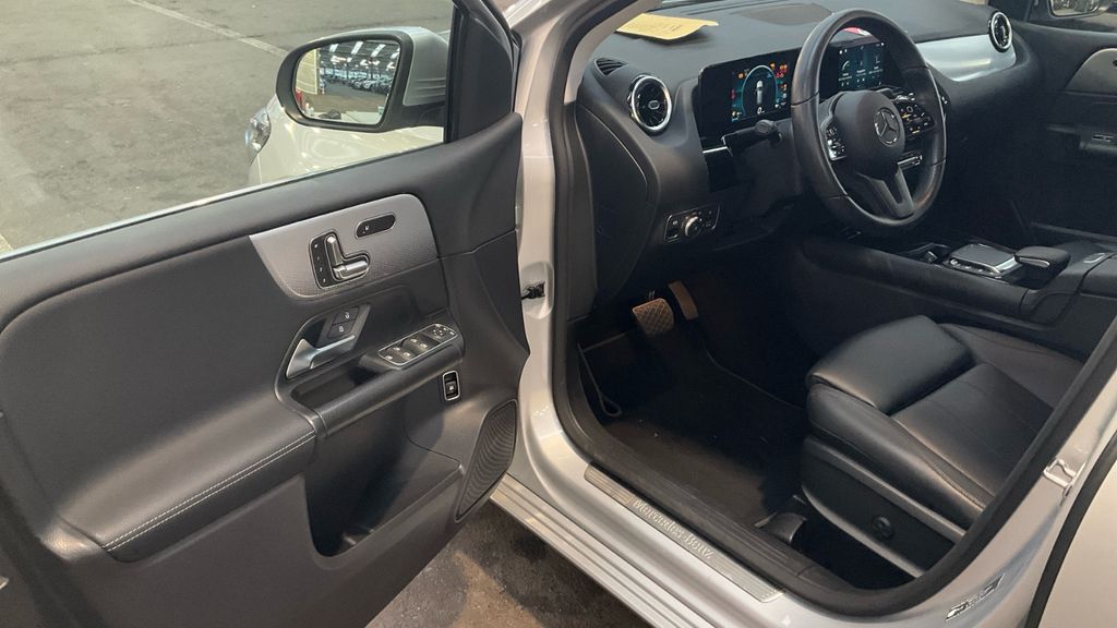 Mercedes-Benz B 250 2022