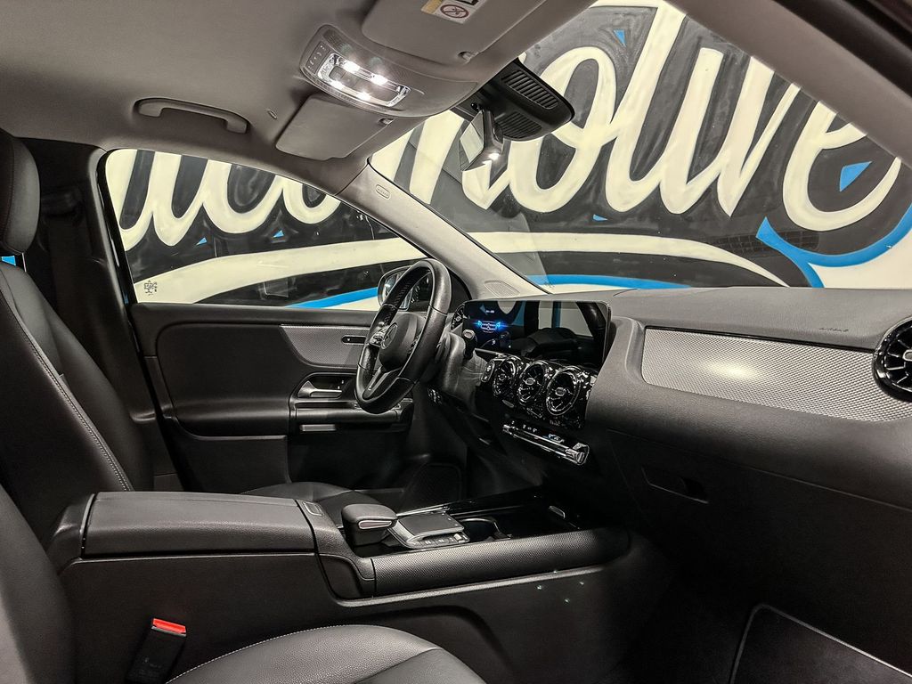 Mercedes-Benz GLA 180 2021