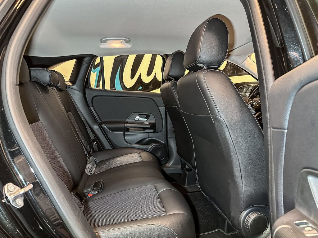 Mercedes-Benz GLA 180 2021