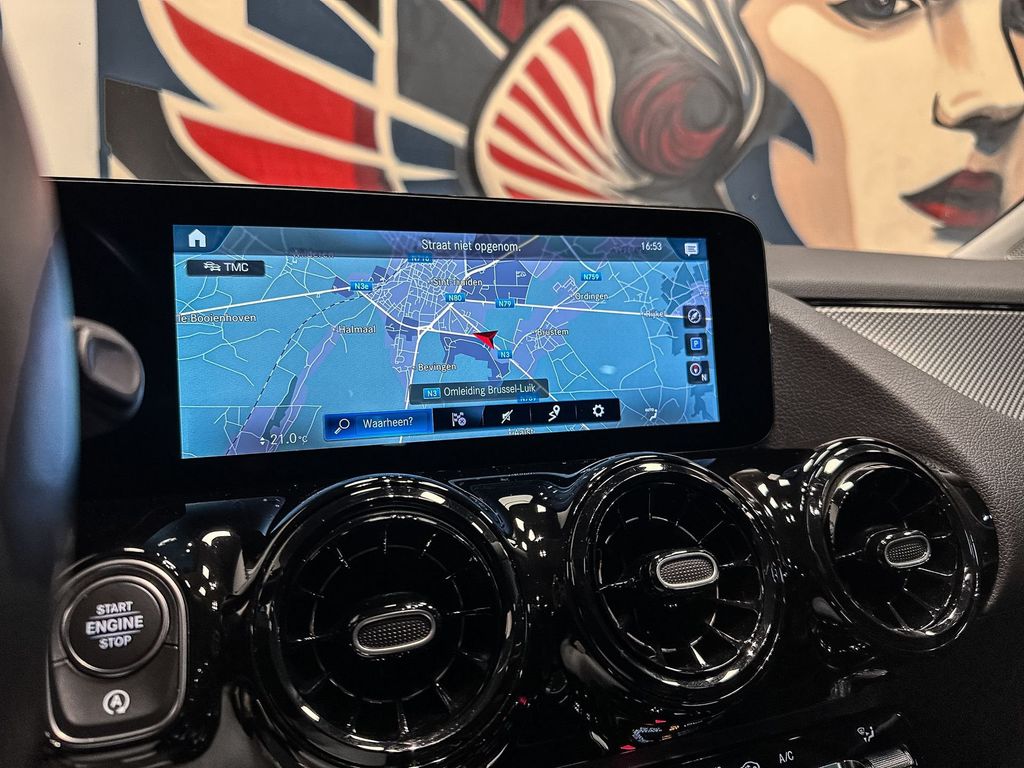 Mercedes-Benz GLA 180 2021