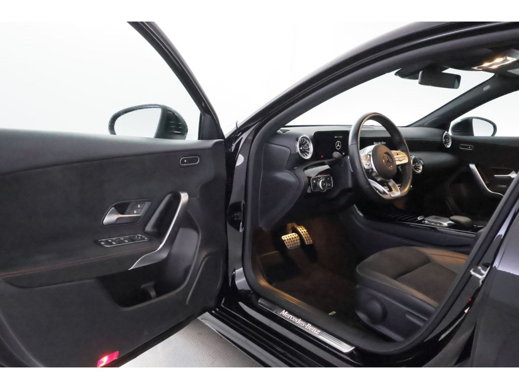 Mercedes-Benz A 200 2022