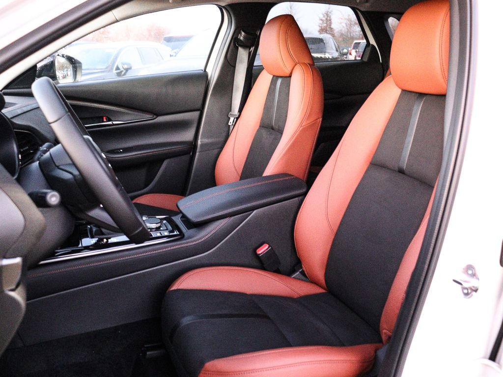 Mazda CX-30 2025