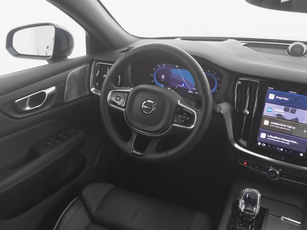 Volvo V60 Cross Country 2023