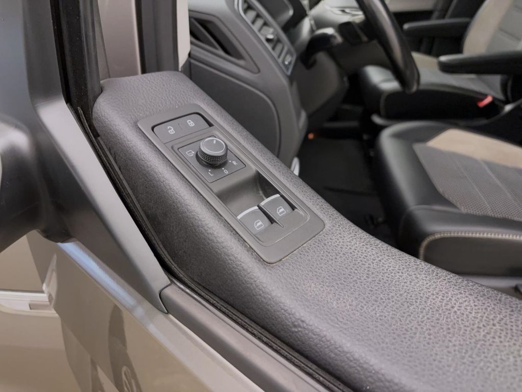 Volkswagen T6 Multivan 2019