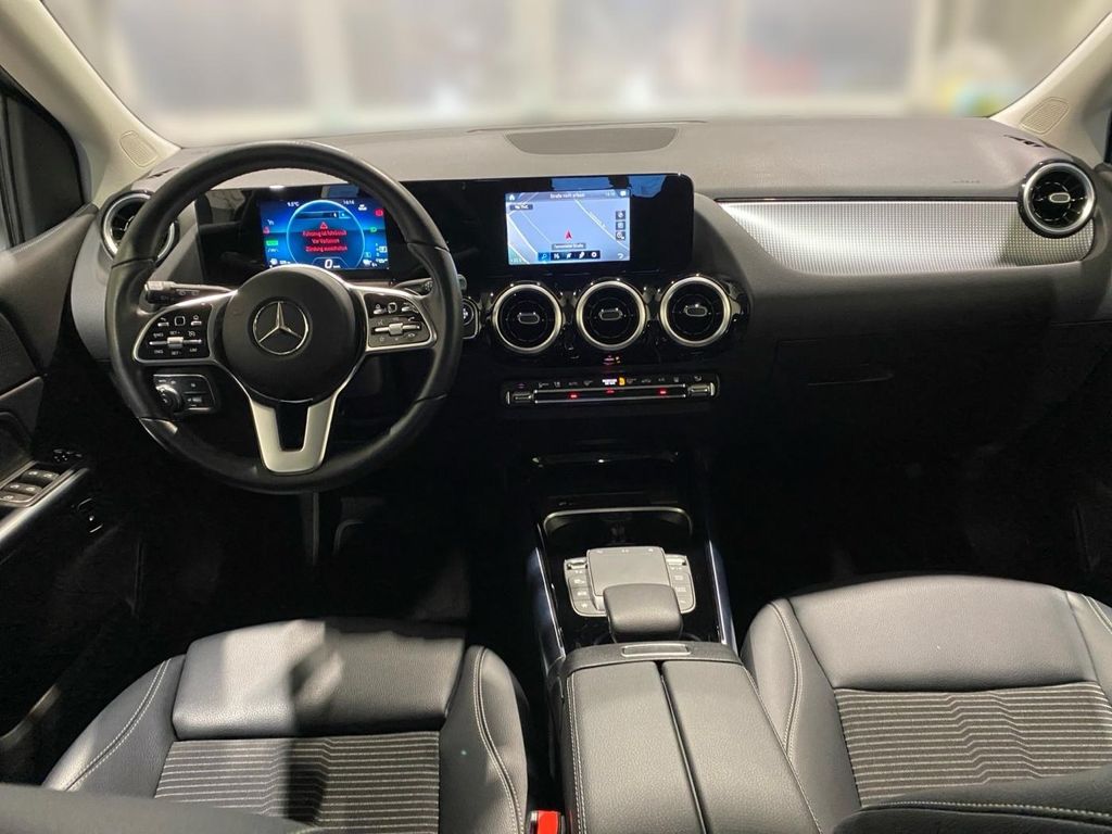 Mercedes-Benz B 250 2022