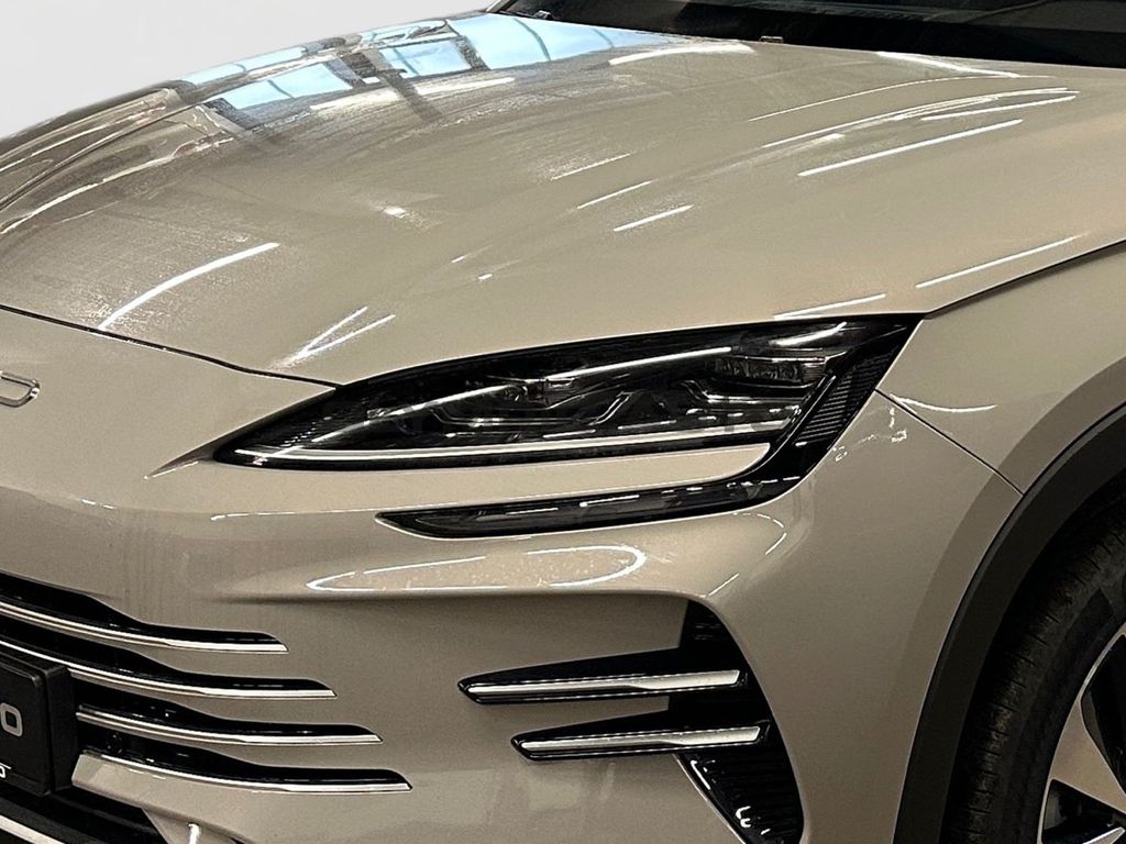 BYD SEAL U 2025